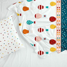 Red and Blue Hot Air Balloons 100% Cotton Flat King Bedsheet, 144 TC